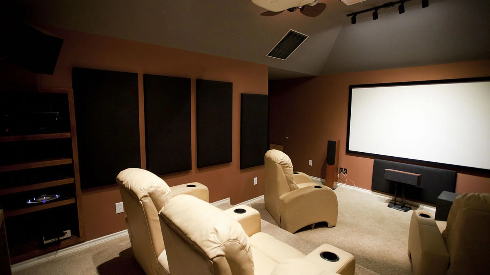  10 Essеntial Tips for Pеrfеcting Homе Cinеma Acoustics in Dubai